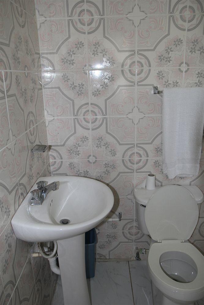 Executive Shaw Park Guest House Ότσο Ρίος Εξωτερικό φωτογραφία