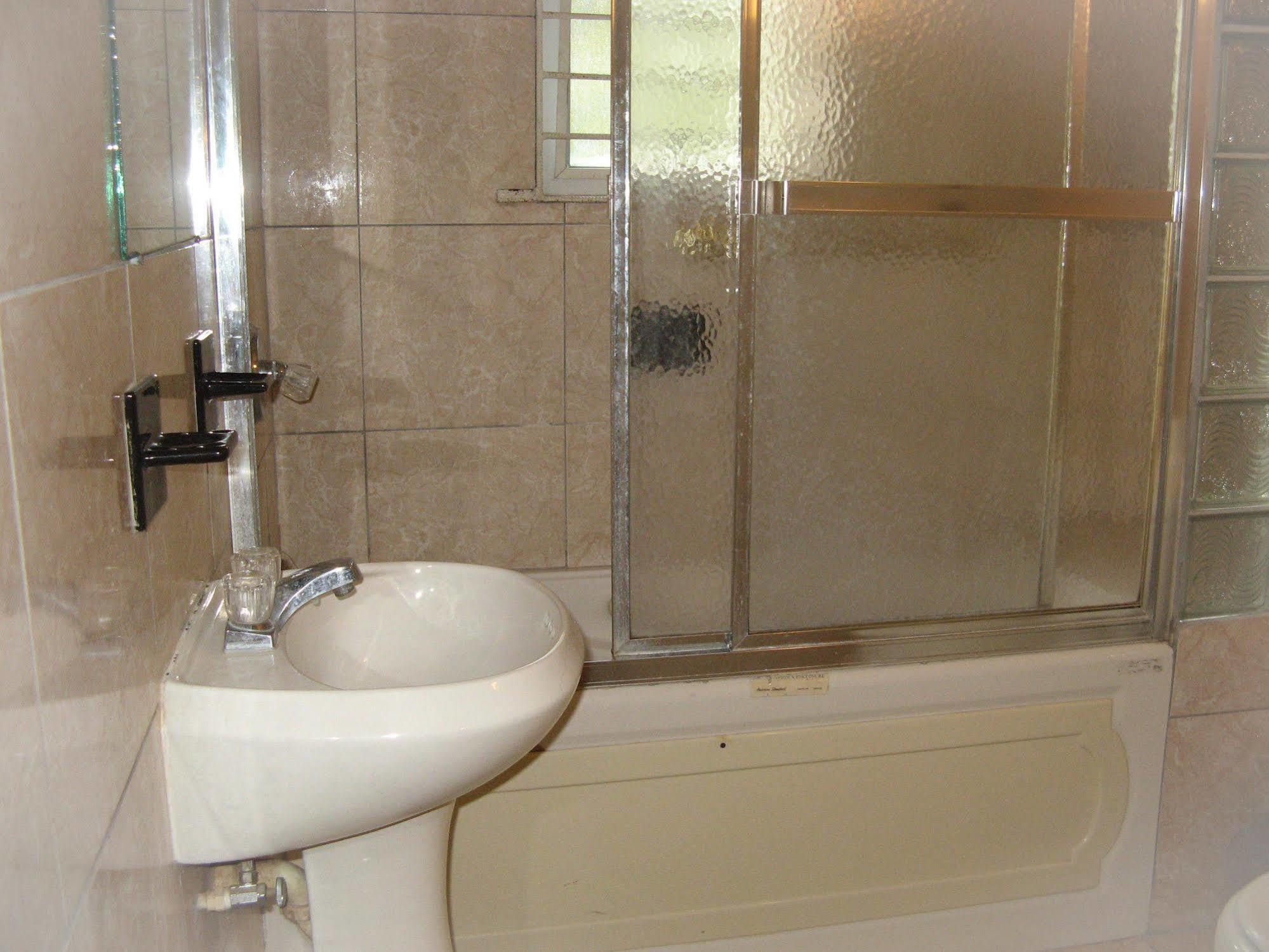 Executive Shaw Park Guest House Ότσο Ρίος Εξωτερικό φωτογραφία