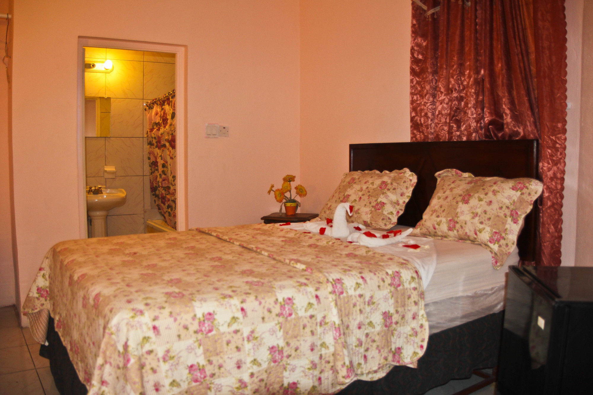 Executive Shaw Park Guest House Ότσο Ρίος Εξωτερικό φωτογραφία